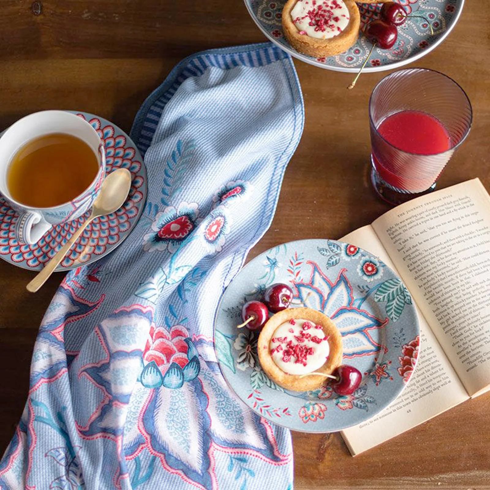 Pip Studio Flower Festival Set of 2 Cups & Saucers - Light Blue - Image 5
