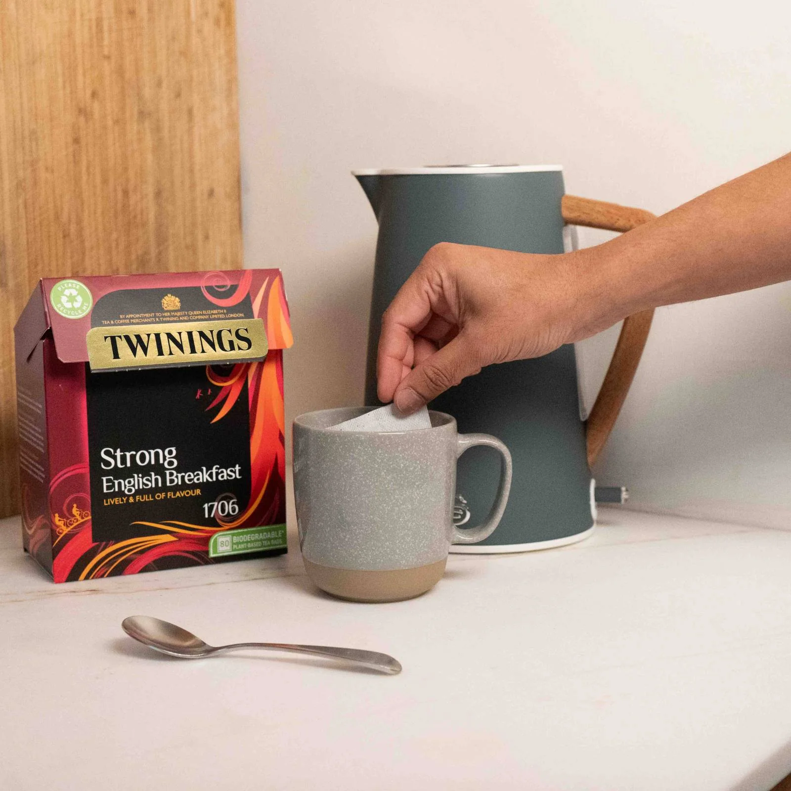 Strong English Breakfast - 80 Tea Bags - Image 5